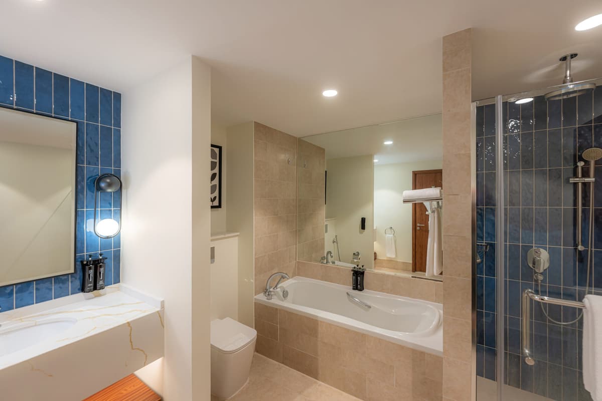 Suite mit Kingsize-Bett und Panoramablick Burj Khalifa und Blick auf den Brunnen