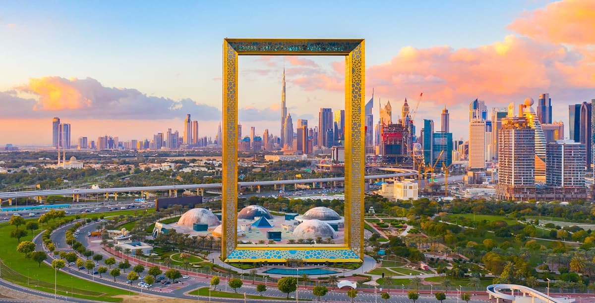 إطار دبي